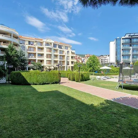 Апартаменты Menada Royal Bay 2