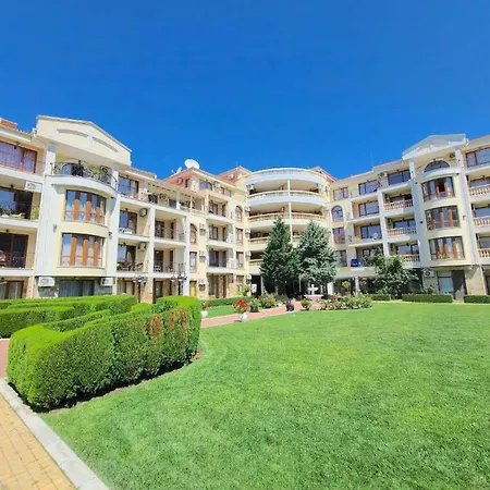 Menada Royal Bay 2 Апартаменты *