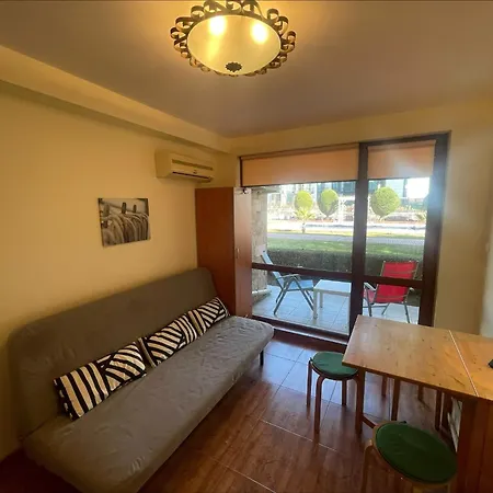 Menada Royal Bay 2 Апартаменты
